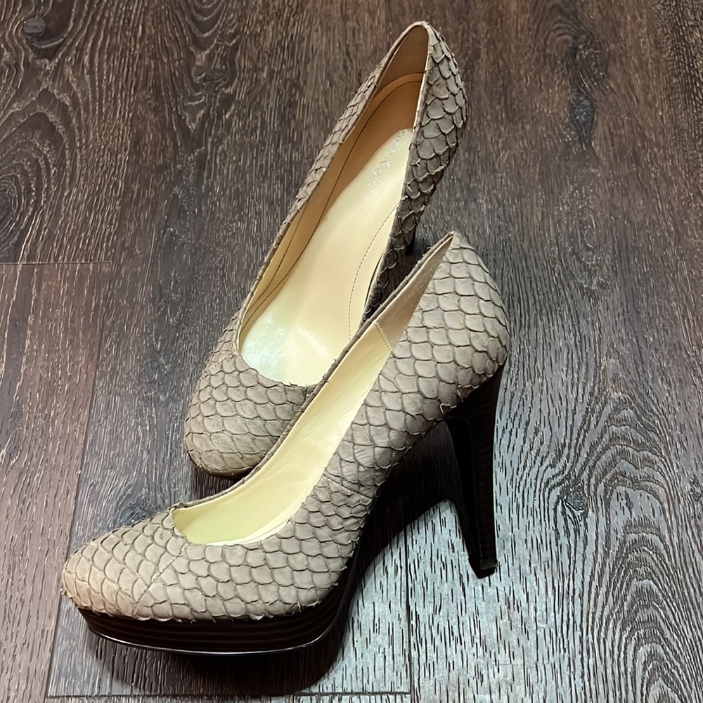 Ladies Calvin Klein Heels - Picture 3 of 4